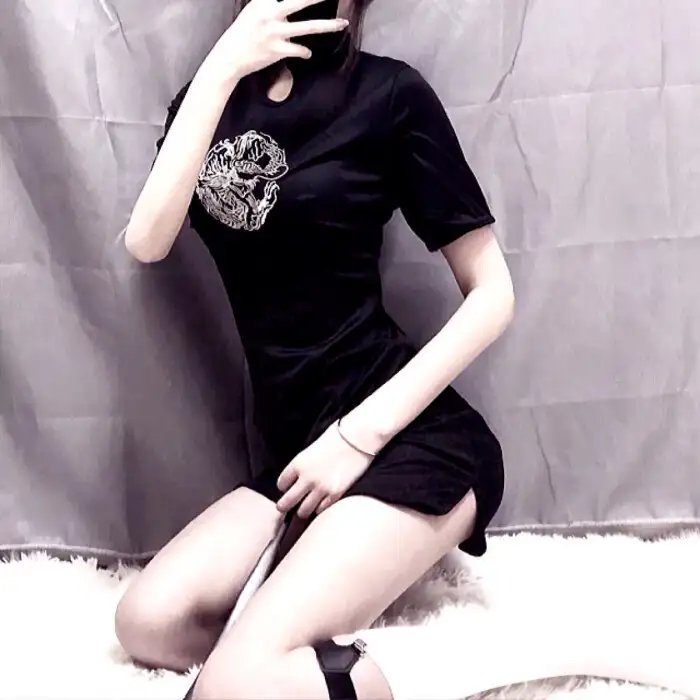 一个用英明撑起的国家